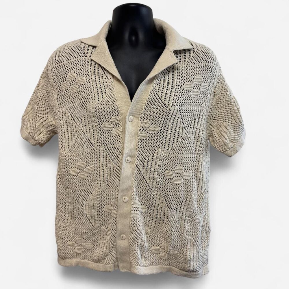 Original-use Men's Cream and White Shirt